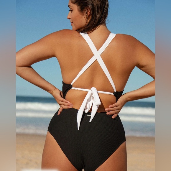 Berlook Black and White Women's Swimsuit Sz 1X/16 nwt , 013 - Picture 3 of 8